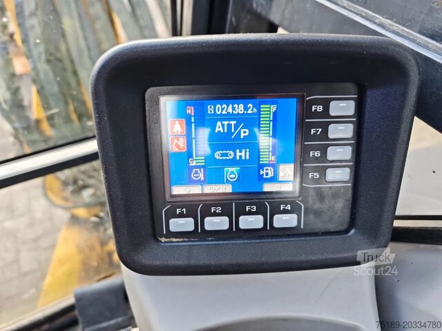 Minigraver Komatsu PC58 MR-5EO 4 Attechments!