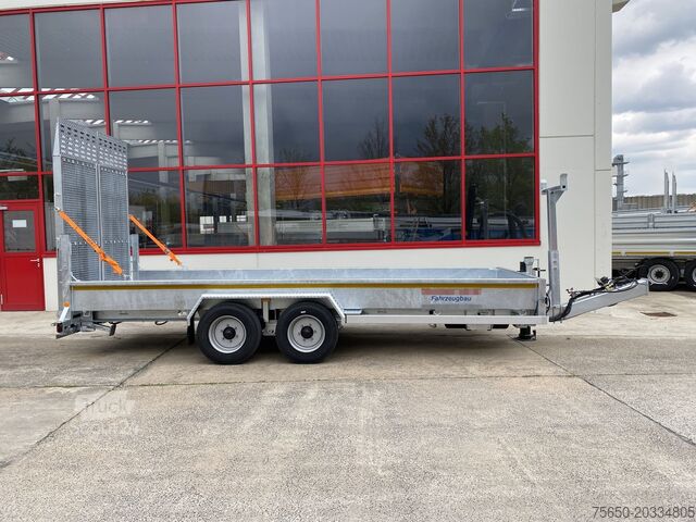 Zema kravnes piekabe Möslein TT 11-E6x2 hydr. Rampen  Tieflader für Fräsen breiten hydraulischen Rampen, Neu