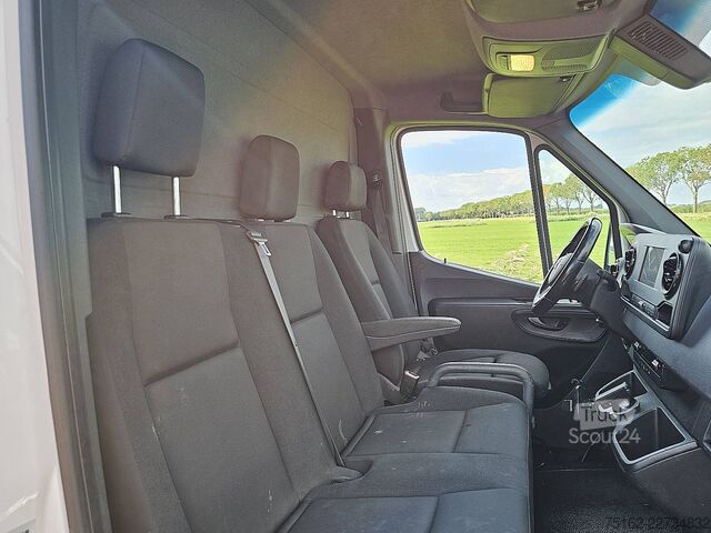Valiză MERCEDES-BENZ SPRINTER 317 ac automaat EURO6