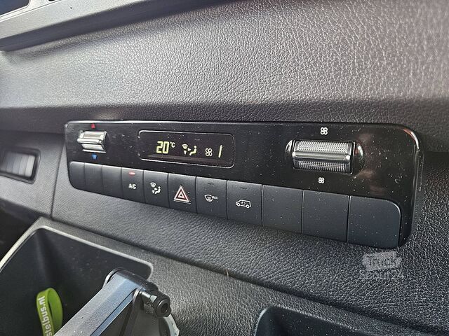 Valiză MERCEDES-BENZ SPRINTER 317 ac automaat EURO6