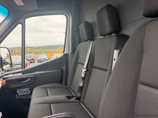 Box van MERCEDES-BENZ Sprinter 317 CDI 4325 Koffer LBW Klima Kamera