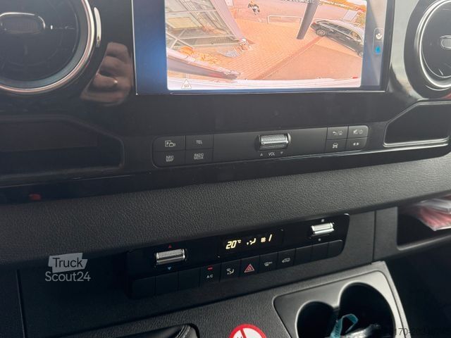 Box van MERCEDES-BENZ Sprinter 317 CDI 4325 Koffer LBW Klima Kamera