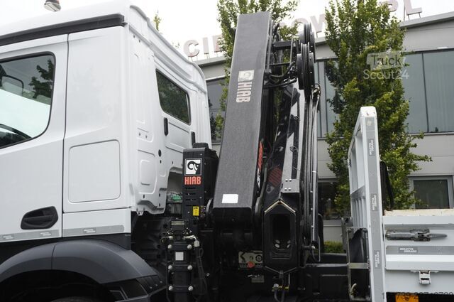 Платформа с краном Mercedes-Benz Arocs 1833 4x2 / 50 tho. km! / HIAB