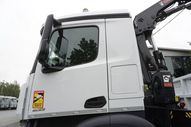 Платформа с краном Mercedes-Benz Arocs 1833 4x2 / 50 tho. km! / HIAB