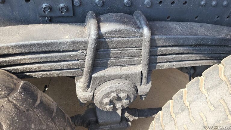 Teherautó MAN 32.372 (BIG AXLE / STEEL SUSPENSION / MANUAL PU...