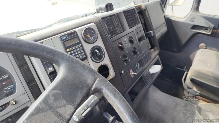 Teherautó MAN 32.372 (BIG AXLE / STEEL SUSPENSION / MANUAL PU...