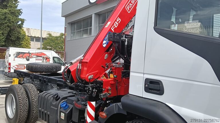 Lastebilmontert kran IVECO EUROCARGO ML140E28K 14T · 280CV AU IVECO EUROCARGO ML140E28K 14T · 280CV AU