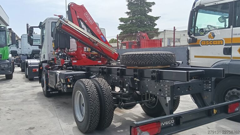 Lastebilmontert kran IVECO EUROCARGO ML140E28K 14T · 280CV AU IVECO EUROCARGO ML140E28K 14T · 280CV AU