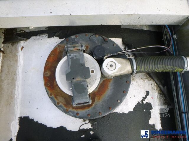 Tankwagen Volvo FE 260 4x2 fuel tank 13.4 m3 / 4 comp / ADR 19-...