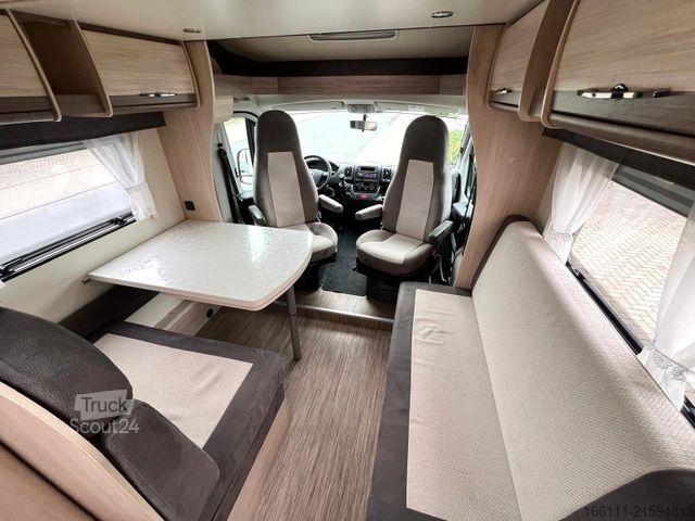 Polointegrovaný karavan HOBBY Siesta T 70 HGE - Hub/Einzelbetten -