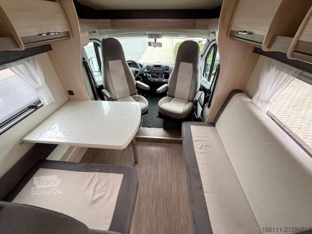 Polointegrovaný karavan HOBBY Siesta T 70 HGE - Hub/Einzelbetten -