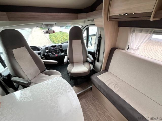 Polointegrovaný karavan HOBBY Siesta T 70 HGE - Hub/Einzelbetten -