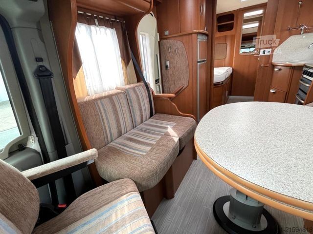 Polointegrovaný karavan PILOTE Exploratuer 715 XFJ - Einzelbetten - Heckbad -