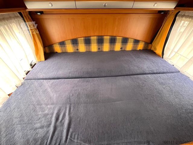 Polointegrovaný karavan DETHLEFFS GlobeBus 1 - Festbett - Klima - Solar -