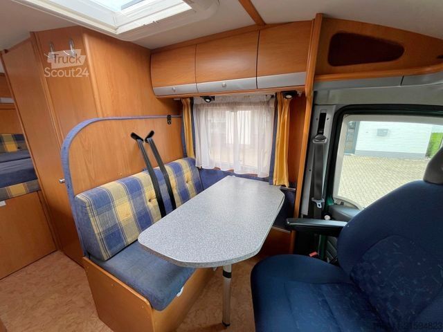Polointegrovaný karavan DETHLEFFS GlobeBus 1 - Festbett - Klima - Solar -