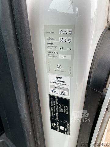 Ploščati dostavnik MERCEDES-BENZ Vito 114 CDI EL/ Autom./ AC/ LED/ AHK/ Hecktüren