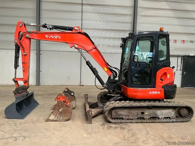 Miniexcavadora Kubota U 55-4