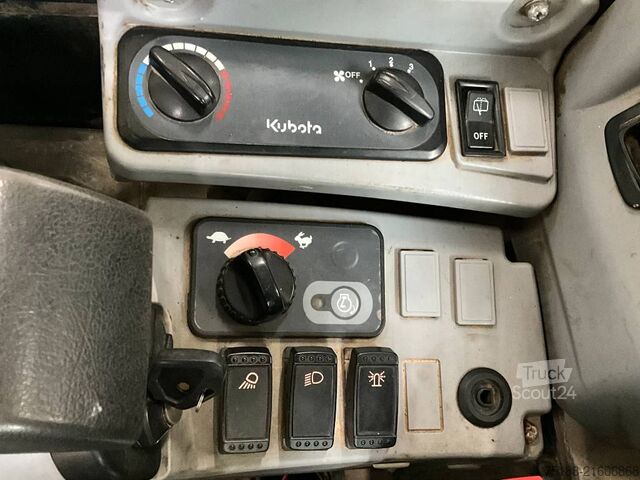 Miniexcavadora Kubota U 55-4