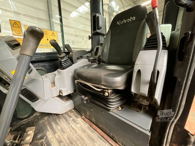 Miniexcavadora Kubota U 55-4