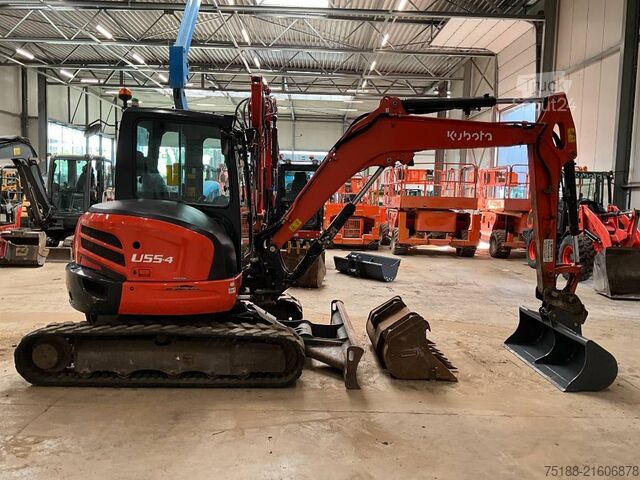 Miniexcavadora Kubota U 55-4