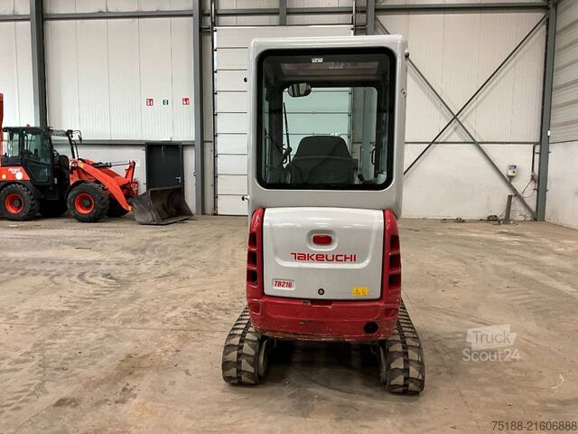 Miniexcavadora Takeuchi TB 216