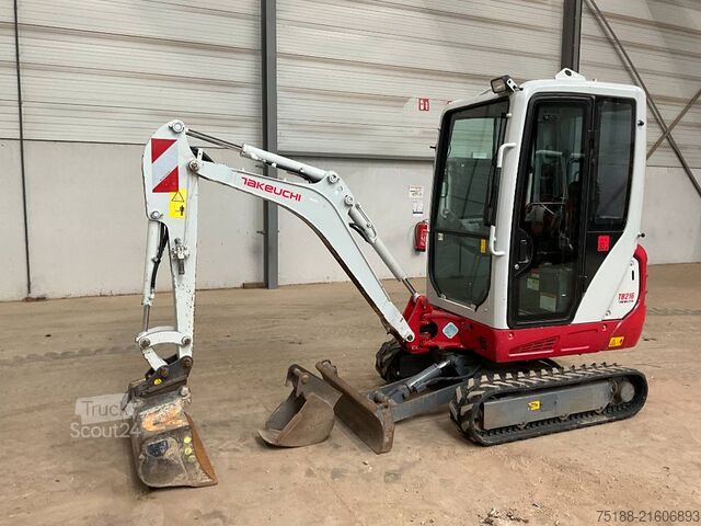 Miniexcavadora Takeuchi TB 216