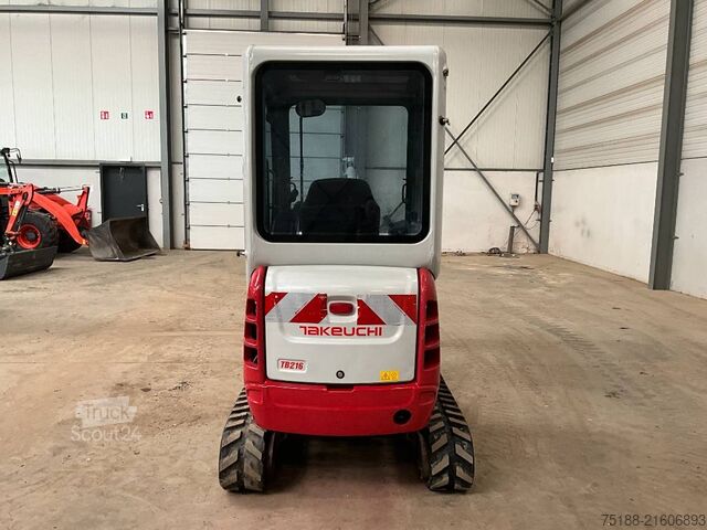 Miniexcavadora Takeuchi TB 216