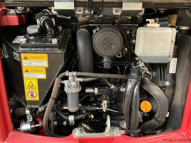 Miniexcavadora Takeuchi TB 216