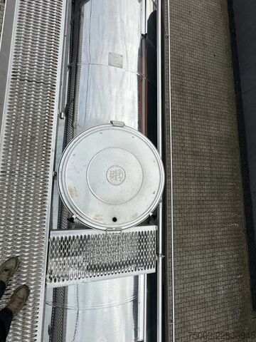 Cisterna za hranu Magyar FOOD / LEBENSMITTEL / LEVENSMIDDELEN / 31.445L ...