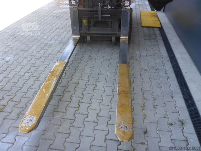 Čelný vysokozdvižný vozík Linde H25 T