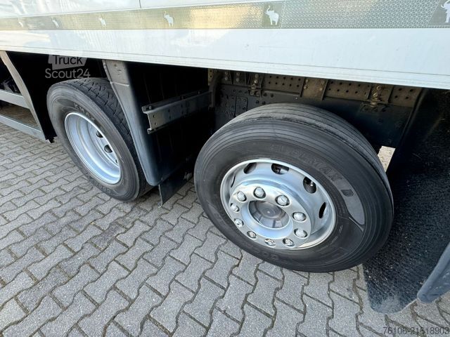 Chladírenský vůz VOLVO FH 460 Tiefkühlkoffer*2 Stück *
