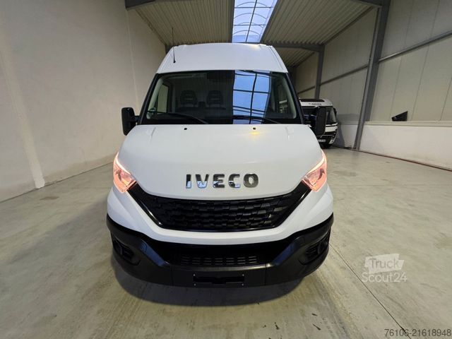 High top van IVECO Daily 50C18 Kastenwagen *Navi*Ahk**