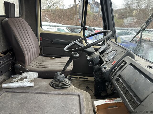 Kutu kamyonu Mercedes-Benz 1617