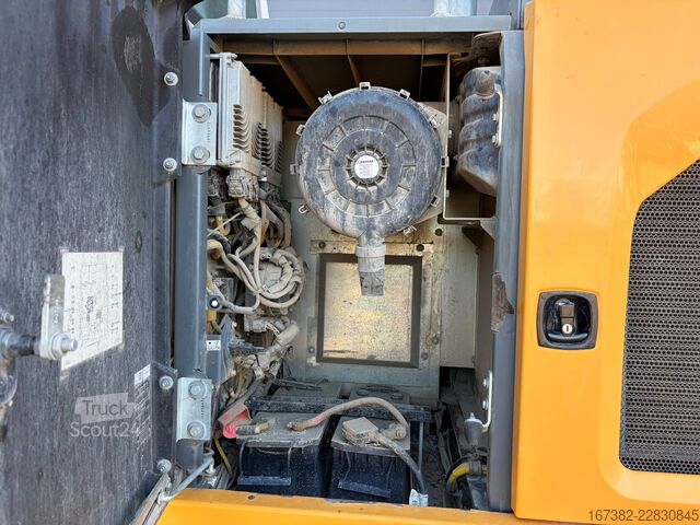 Vikšrinis ekskavatorius Liebherr R922LC