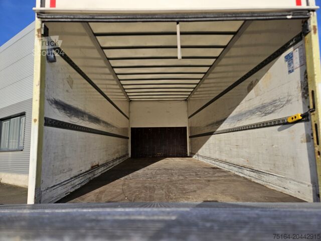 Nákladní automobil se skříňovou nástavbou MAN TGL 12.220 4x2