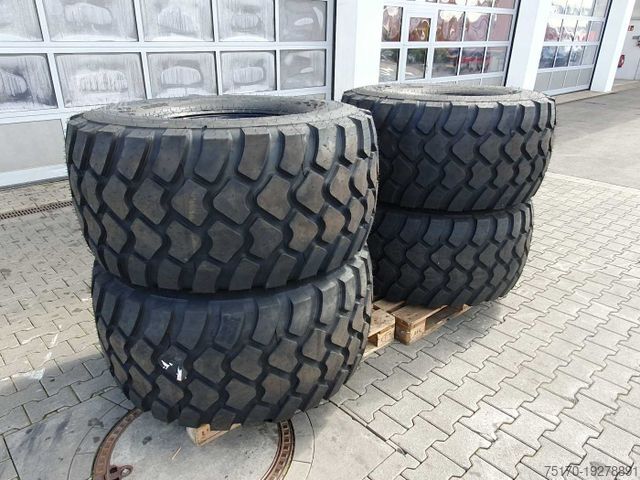 Agricultural machine MERCEDES-BENZ Radlader Reifen mit Felge / NEU / lagernd