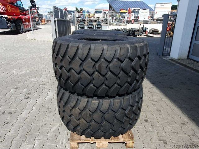 Agricultural machine MERCEDES-BENZ Radlader Reifen mit Felge / NEU / lagernd