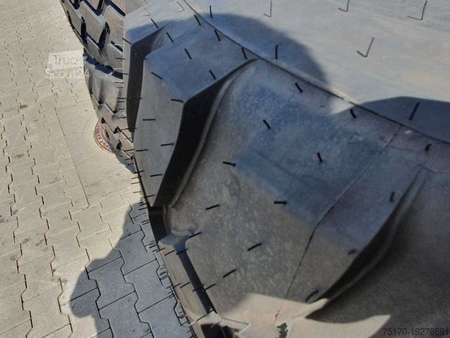 Agricultural machine MERCEDES-BENZ Radlader Reifen mit Felge / NEU / lagernd