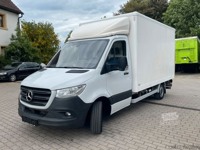 Skriňová dodávka MERCEDES-BENZ Sprinter 314 CDI 2,1 Ltr. Koffer LBW 3-Sitze