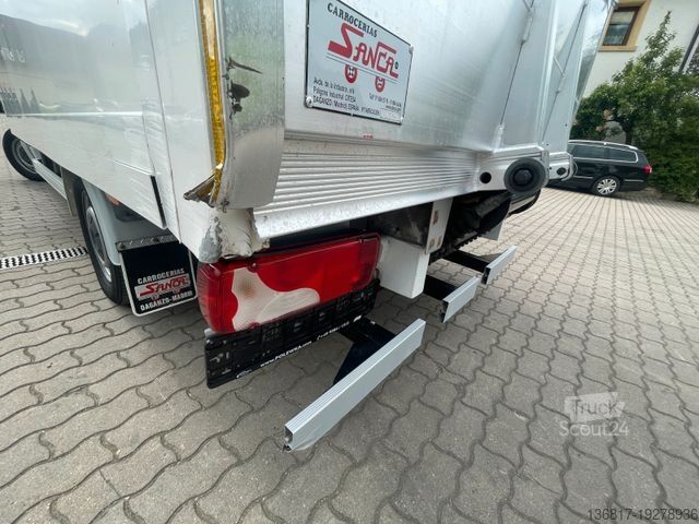 Skriňová dodávka MERCEDES-BENZ Sprinter 314 CDI 2,1 Ltr. Koffer LBW 3-Sitze