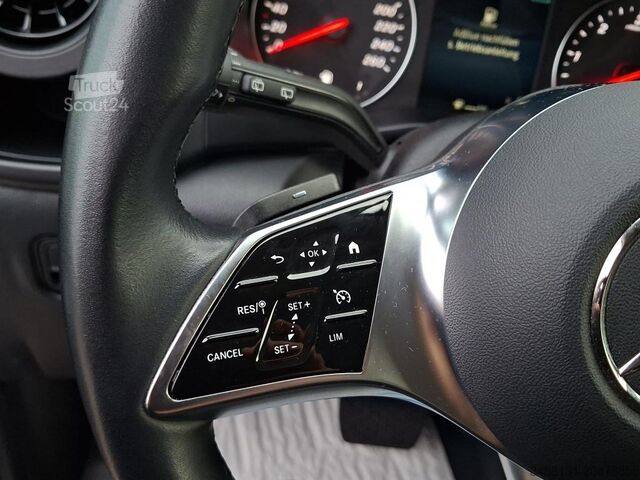 Minibus Mercedes-Benz VITO 116 TOURER NEUES MODELL NAVI KAMERA MBUX