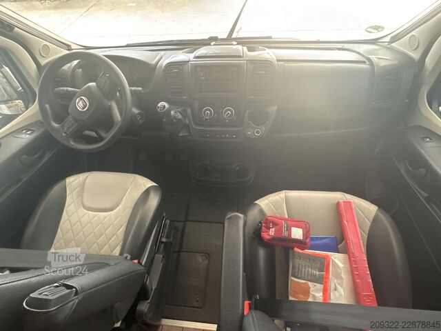 Autorulotă Fiat Ducato Weinsberg Carabus 2023 | Cambio manuale | Tetto a soffietto