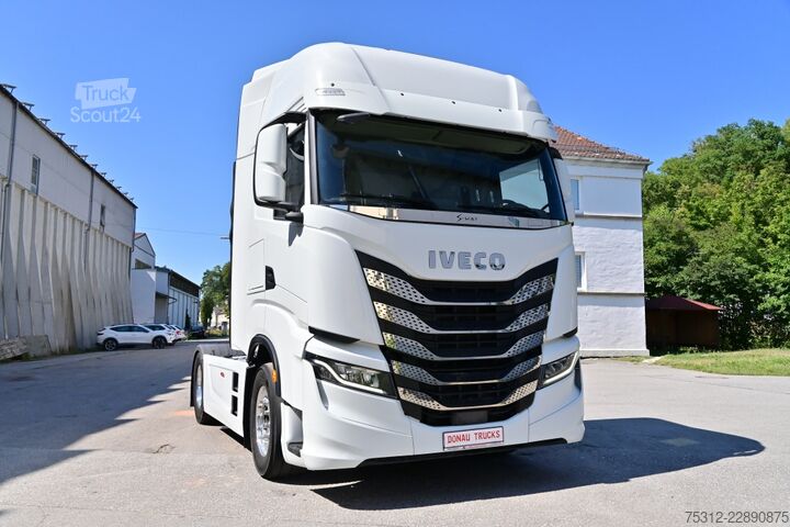Standart çekici ünitesi Iveco 440S51T  S-Way E6 Retarder Alufelgen Navi 2Betten