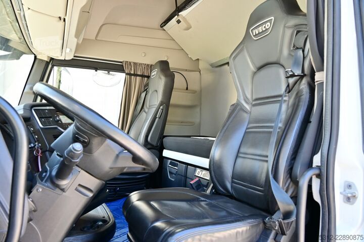 Standart çekici ünitesi Iveco 440S51T  S-Way E6 Retarder Alufelgen Navi 2Betten