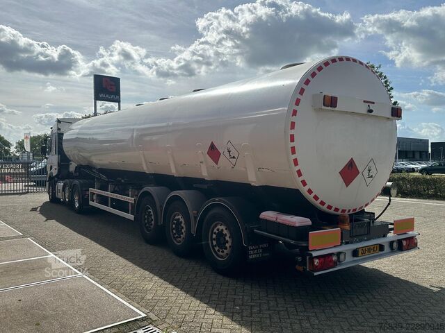 Veszélyes anyagok Renault T440 ADR