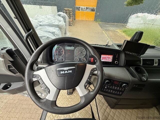 Standardní tahač MAN TGX 26.560 - 1. Hand - 6x2 - Lift/Lenk