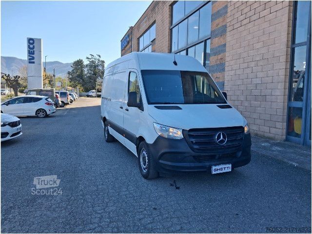 Furgão de painéis Mercedes-Benz Mod. Vers.