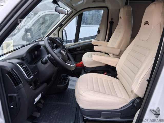 Pusiau integruotas kemperis LAIKA Kosmo L 409 Solar,Li Batt, Hubbett elektr.