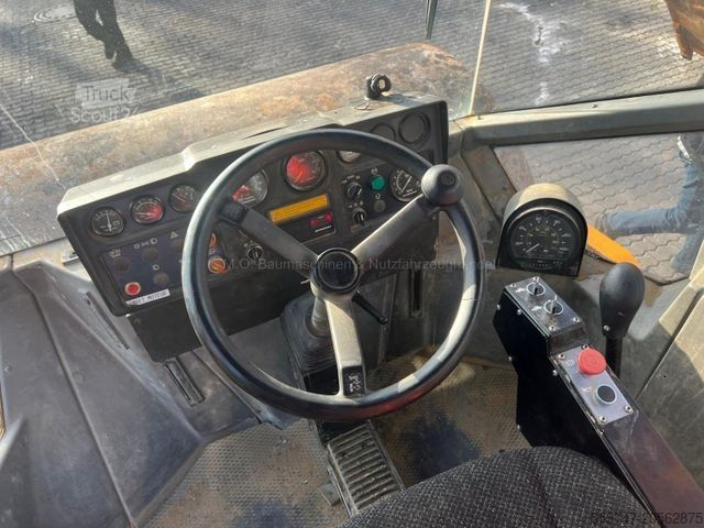 Jednoválcový válec DYNAPAC Dynapac CA 512 D / LN