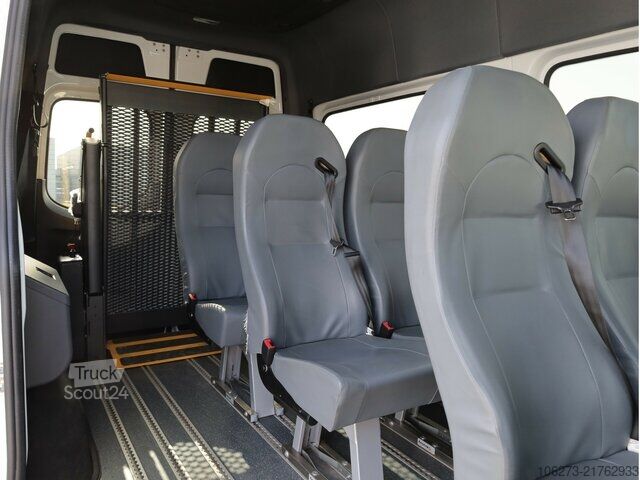 Varebil Mercedes-Benz Sprinter 317 CDI Kombi,Rollstuhllift,8Sitze